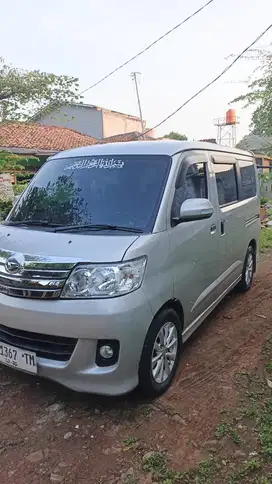 Daihatsu Luxio 2010 Bensin