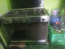 Kompor freestanding elektrolux