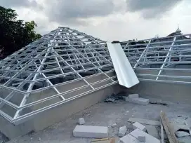 Rangka atap baja ringan terpasang