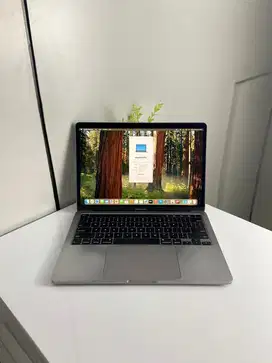 Macbook Pro 2020 16/256 GB GREY