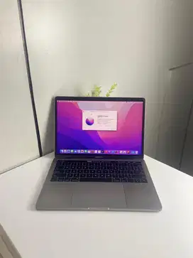 Macbook Pro 2016 8/512 GB Grey