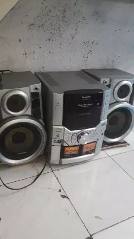 Audio player jual compo merk panasonic suara bas  jhossss