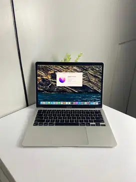 Macbook Air M1 8/256 GB Silver