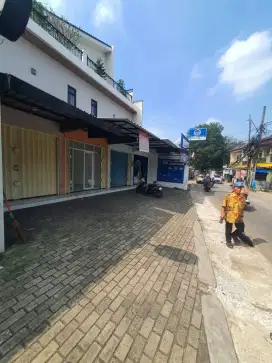 Disewakan Kios 1 Lantai