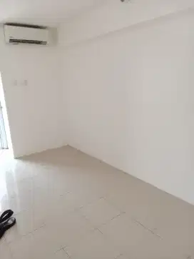 Sewa apartemen Bassura studio unfurnish untuk 1 tahun