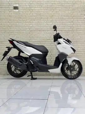 Odo 7rb Istimewa!!Honda Vario 160cc 2024 White N Asli Mulus-Mustika