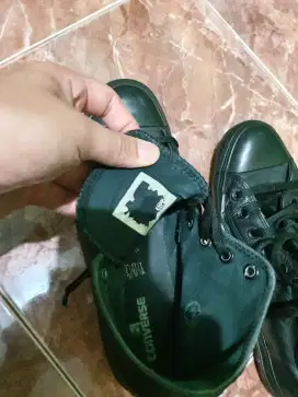 Converse kulit size 43 original