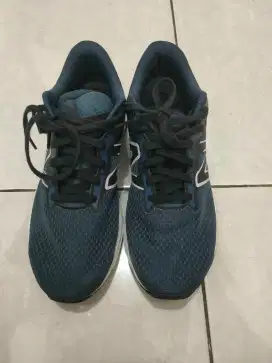 Sepatu NB Preloved