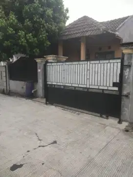 Rumh komplek 90mt jatiasih jl 2mobil