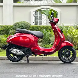 Piaggio Vespa Sprint 150 3V Th 2016 Warna Merah Candy Perfect Conditio