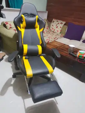 Kursi gamming atria