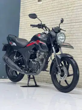 Odo 10rb Istimewa!!Honda CB150Versa 2022 Black Plat Jatim-Mustika