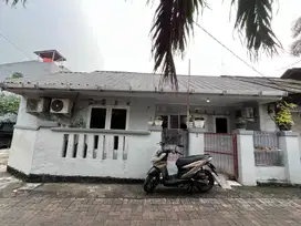Rumah Siap Huni Butuh Cepat di Cipinang Melayu
