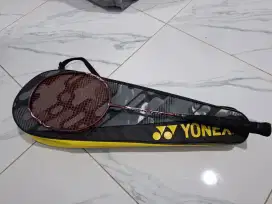 Raket  YONEX Belum ada setahun