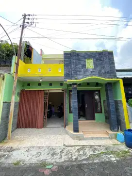 Disewakan Rumah Lt.2