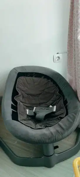Nuna Leaf Curve Bouncer
