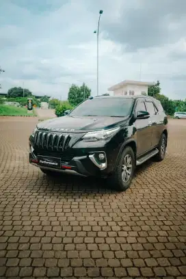 TOYOTA FORTUNER VRZ 2.4 AT (DIESEL / SOLAR) 2016