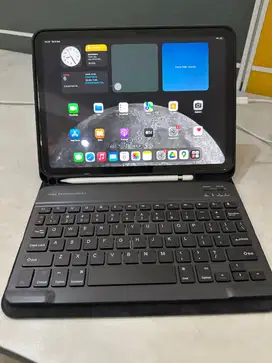 iPad 10th Generation + Apple Pencil 1st Generation + Case Keyboard