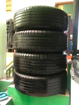 Ban Accelera PHI R 195/55 R16