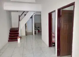 Sewa Ruma - 3 Menit Bandara Juanda