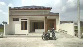Di Jual Bangunan / Rumah Baru, di dlm Perum Strategis. Amanah. Bs KPR