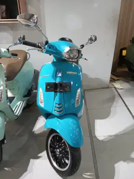 PIAGGIO VESPA SPRINT FACELIFT IGET ABS 150 2023