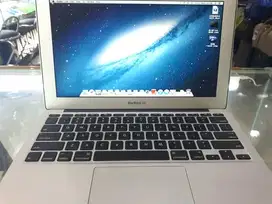 MacBook Air Mid 2011 11 A1370 Core i5 1.6GHz RAM 2GB SSD 128GB Seken