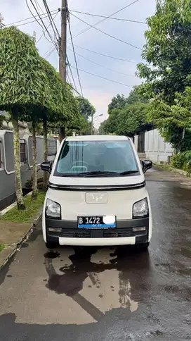 Wuling air ev lite 200 km low km 7 rb tgn pertama