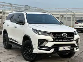 TOYOTA FORTUNER GR TWO TONE 2.8 DISEL AT BISA KAMI BANTU TDP 7JT 2023