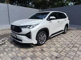 Innova zenix q hybrid modelista 2022 cvt