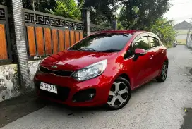 Jual Kia Rio cvvt 2014 Automatic AB Low km pajak new