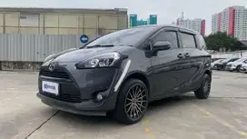 Pajak Panjang - Toyota Sienta 1.5 E Bensin-MT 2017