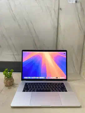 MACBOOK PRO RETINA 2018 TOUCHBAR INTEL CORE i7 RAM 16 GB SSD 512 GB