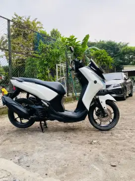 Yamaha Lexi 125cc std bluecore fi Tahun 2021
