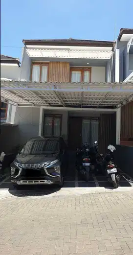 Rumah Asr Nuansa Bali di Komplek Sariwangi Bandung Utara