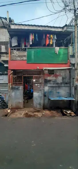 DIJUAL RUMAH TUA BEKAS BENGKEL LAS