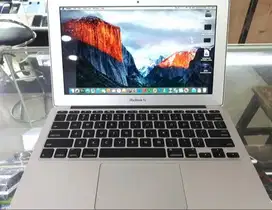MacBook Air Mid 2011 11.6 A1370 Core i7 1.8GHz RAM 4GB SSD 256GB