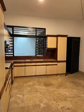 Dijual Rumah 10 Menit Dari Senopati tidak banjir