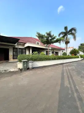 DIJUAL RUMAH CANTIK KOMPLEK CIPETE - JAKARTA SELATAN