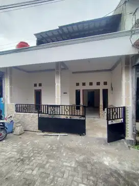 1 RUMAH SIAP HUNI DI JL.ULIN BANYUMANIK