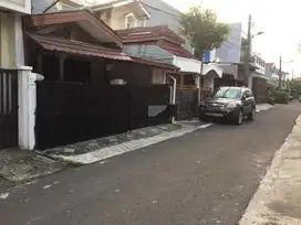 Disewakan Rumah 4KT di Taman Buaran Indah 3, Klender Jakarta Timur