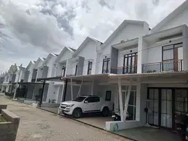 Rumah villa dekat ke stasiun kcic whoosh bandung barat