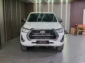 Toyota Hilux 2.4 G DC 4X4 MT 2023
