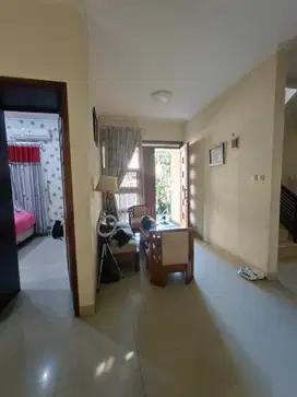 Dijual Rumah Cantik & Asri Di Puri Suryalaya