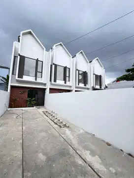 AKSES 2 MOBIL RUMAH MEWAH DJUAL DI JATIASIH 800 JUTAAN
