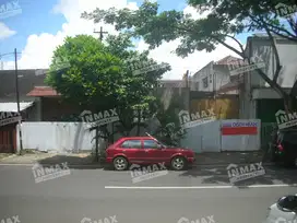 TEMPAT USAHA JALAN PATIMURA MALANG,400 METER MENUJU RSSA