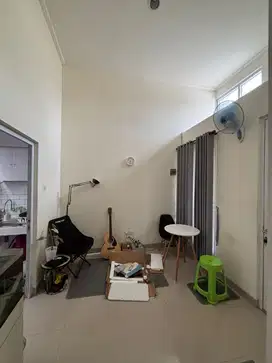 Rumah Cantik Full Renov Serpong Garden Dekat BSD