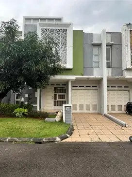 Rumah 2lt Terawat Lebar 10 di Cluster Darwin Gading Serpong