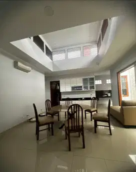 Dijual Rumah Terawat & Minimalis Singgasana Pradana
