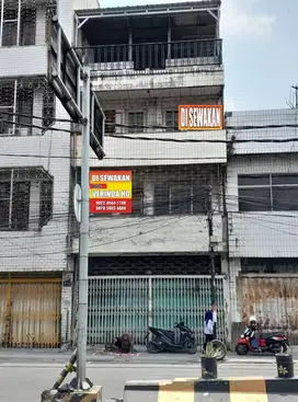 Disewakan Harga Terbaik Pusat Kota Ruko 4 lantai Jl Raya Pasar Kembang